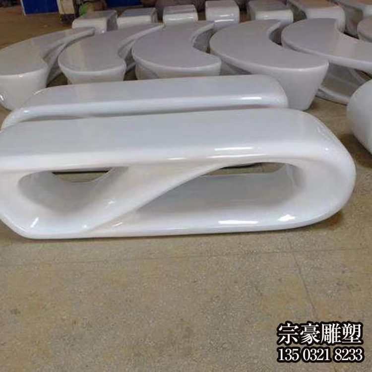 玻璃钢异形坐凳，商超美陈椅凳定制