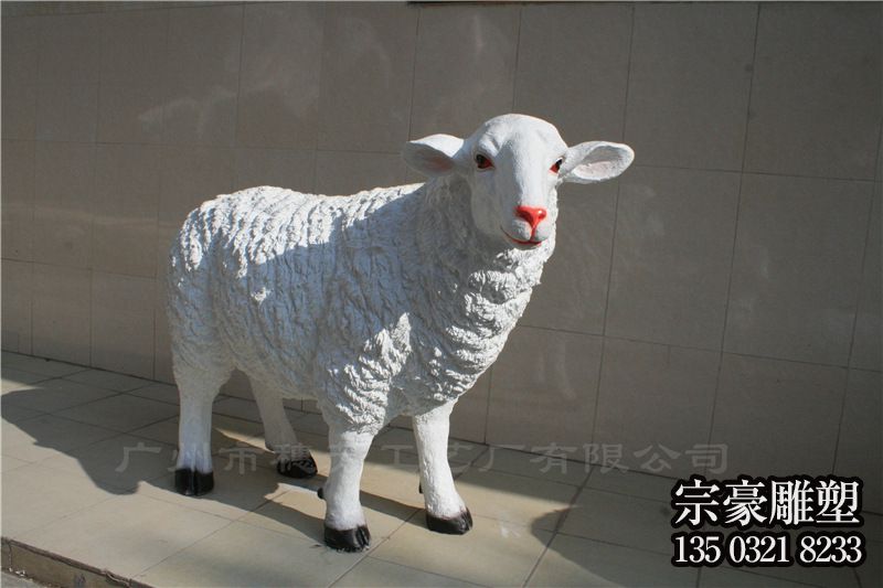 玻璃钢仿真绵羊雕塑 玻璃钢仿真绵羊雕塑