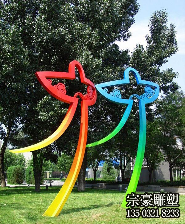 风筝造型抽象不锈钢人物景观雕塑 风筝造型抽象不锈钢人物景观雕塑