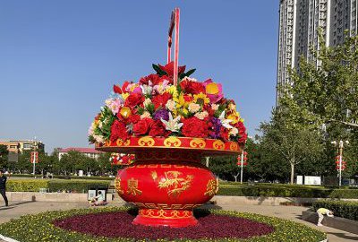 玻璃钢大花篮节日景观雕塑